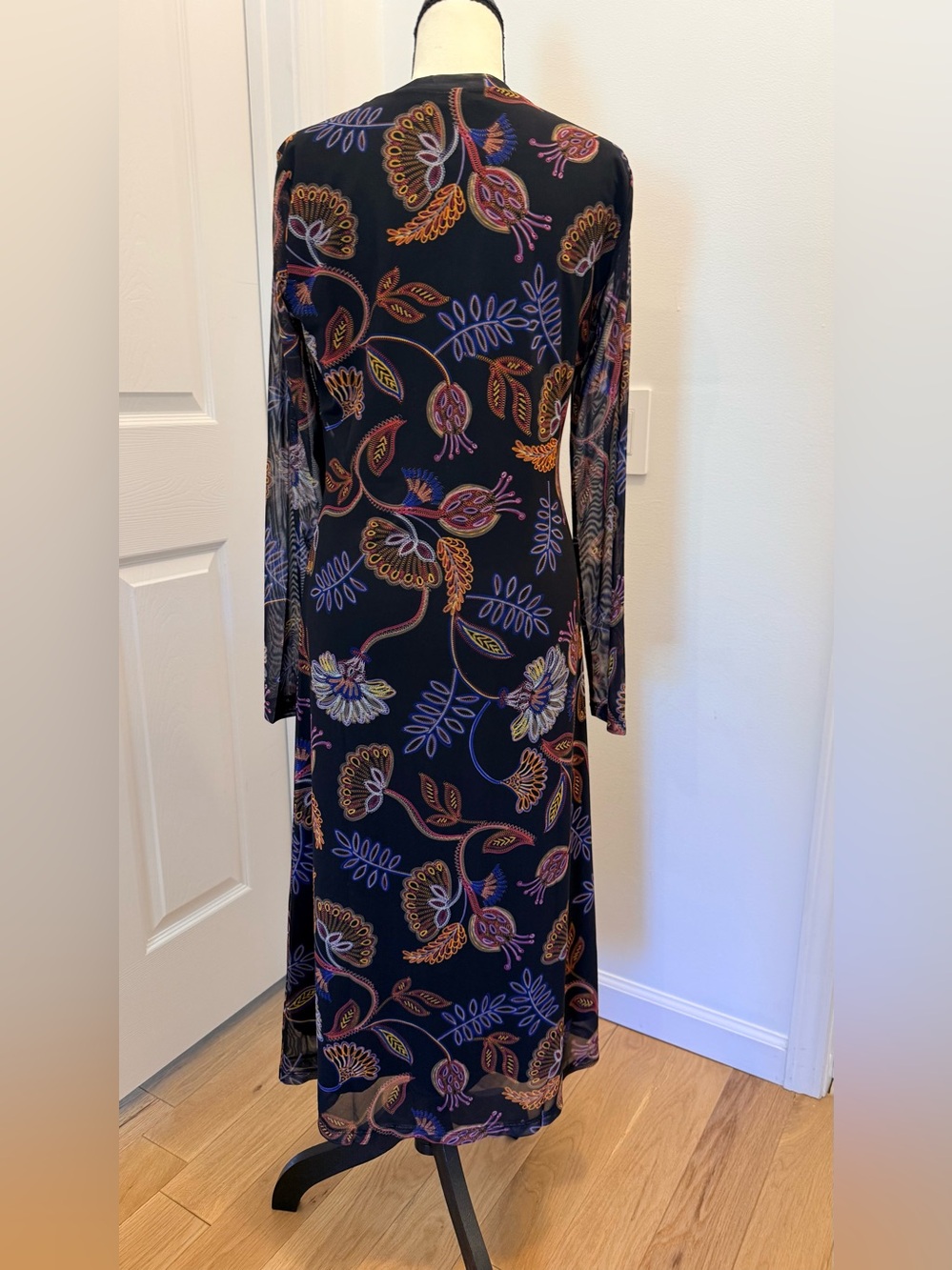 Johnny Was Shelly Floral-Print Mesh Midi Dress - Picture 8 of 16